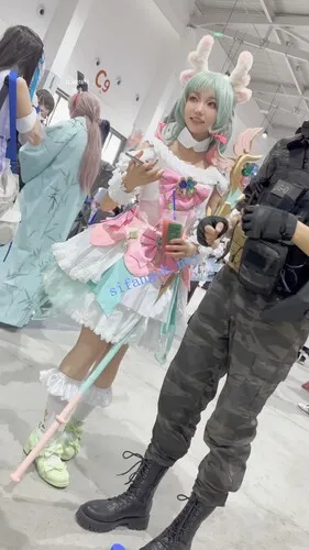 图片[5]深夜宿舍-仓鼠控的第二选择【无在线播放】【KFC】可爱COSER瑶妹独自逛街拍照·白色碎花内内前后低角度CD【1V】【893M】深夜宿舍-仓鼠控的第二选择