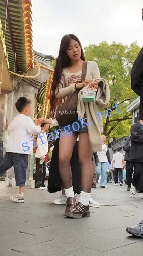 图片[6]深夜宿舍-仓鼠控的第二选择【无在线播放】原创抄底极品超短裙黑丝MM【1V】【1.95G】深夜宿舍-仓鼠控的第二选择