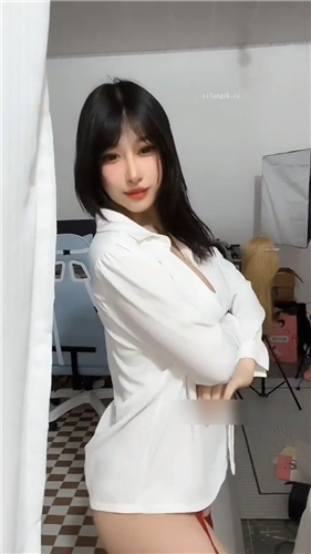 图片[5]深夜宿舍-仓鼠控的第二选择【无在线播放】抖音主播 金美庭 私拍大尺福利小视频 脸穴同框好粉嫩【15V】【243M】深夜宿舍-仓鼠控的第二选择