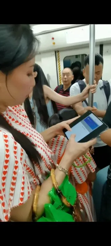 图片[4]深夜宿舍-仓鼠控的第二选择【无在线播放】(空大师）上下通透少妇，情趣窄内,臀型很美【1V】【232M】深夜宿舍-仓鼠控的第二选择