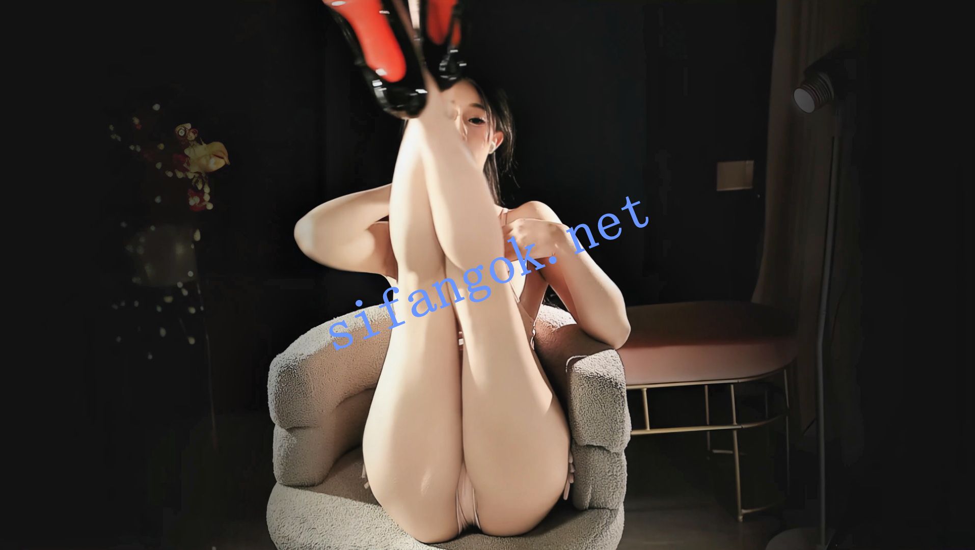 图片[8]深夜宿舍-仓鼠控的第二选择【无在线播放】【漂漂】语珊 最会擦边顶流骚女，就问直播间这么擦合适吗【8V】【646M】深夜宿舍-仓鼠控的第二选择