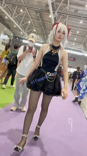 图片[8]深夜宿舍-仓鼠控的第二选择【无在线播放】【KFC】短裙露背装COSER逛街约拍·高跟黑丝袜粉色内前后CD够骚【1V】【986M】深夜宿舍-仓鼠控的第二选择