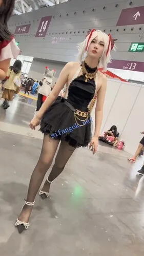 图片[6]深夜宿舍-仓鼠控的第二选择【无在线播放】【KFC】短裙露背装COSER逛街约拍·高跟黑丝袜粉色内前后CD够骚【1V】【986M】深夜宿舍-仓鼠控的第二选择