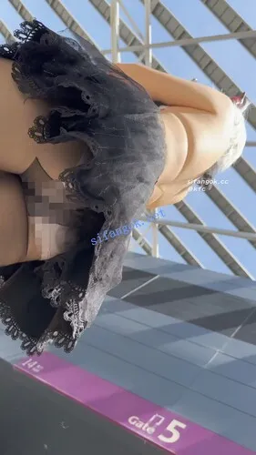 图片[3]深夜宿舍-仓鼠控的第二选择【无在线播放】【KFC】短裙露背装COSER逛街约拍·高跟黑丝袜粉色内前后CD够骚【1V】【986M】深夜宿舍-仓鼠控的第二选择