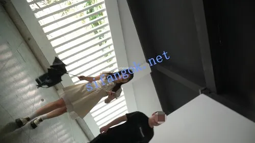 图片[5]深夜宿舍-仓鼠控的第二选择【无在线播放】（空城原创）连衣裙美女陪猥琐男友逛公园，无痕N紧裹肉臀【1V】【526M】深夜宿舍-仓鼠控的第二选择