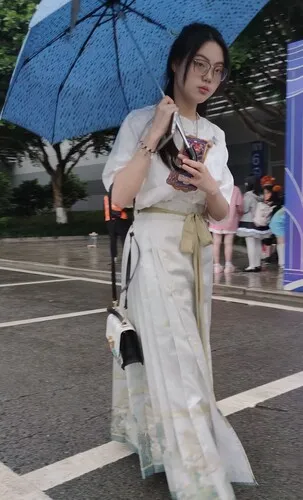 图片[1]深夜宿舍-仓鼠控的第二选择【无在线播放】JQY-154精致高颜小姐姐汉服白内【1V】【1.22G】深夜宿舍-仓鼠控的第二选择