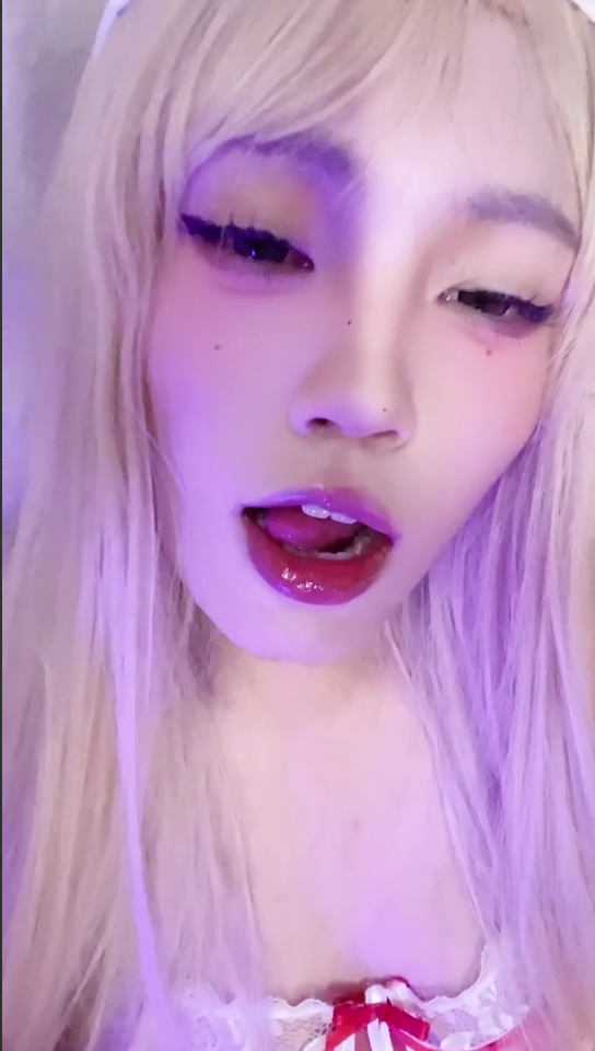 图片[12]深夜宿舍-仓鼠控的第二选择【无在线播放】B站 小辣mm 定制舰长福利 露脸全裸道具自慰【22V】【184M】深夜宿舍-仓鼠控的第二选择