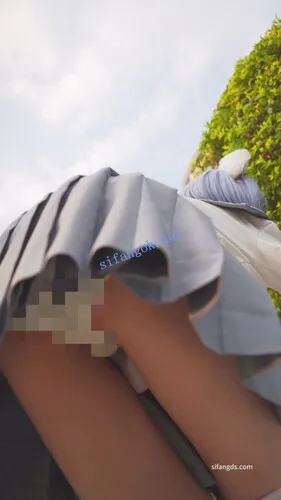 图片[3]深夜宿舍-仓鼠控的第二选择【无在线播放】【xxn-344】制服jk蕾姆小姐姐..多次镜头前弯腰透心凉CD【1V】【700M】深夜宿舍-仓鼠控的第二选择