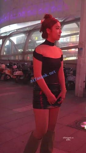 图片[7]深夜宿舍-仓鼠控的第二选择【无在线播放】(BC-AA-613)超短皮裙小姐姐逛街..弯腰刮彩票镜头贴着屁股拍【1V】【730M】深夜宿舍-仓鼠控的第二选择