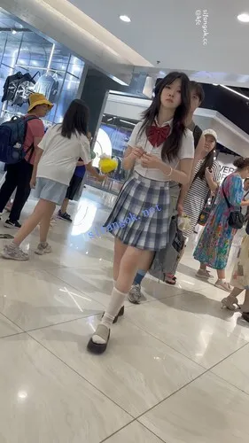 图片[11]深夜宿舍-仓鼠控的第二选择【无在线播放】【KFC】JK萝莉和男友吵架·一直闷闷不乐·趁机CD看她无痕白内【1V】【1.01G】深夜宿舍-仓鼠控的第二选择