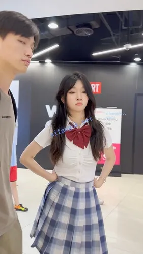 图片[10]深夜宿舍-仓鼠控的第二选择【无在线播放】【KFC】JK萝莉和男友吵架·一直闷闷不乐·趁机CD看她无痕白内【1V】【1.01G】深夜宿舍-仓鼠控的第二选择