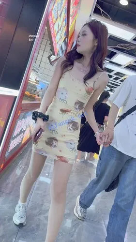 图片[4]深夜宿舍-仓鼠控的第二选择【无在线播放】【KFC】极品靓女和男友撒娇·吊带包臀裙·白内穿在肉丝外够骚【1V】【536M】深夜宿舍-仓鼠控的第二选择