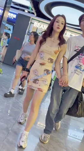 图片[3]深夜宿舍-仓鼠控的第二选择【无在线播放】【KFC】极品靓女和男友撒娇·吊带包臀裙·白内穿在肉丝外够骚【1V】【536M】深夜宿舍-仓鼠控的第二选择