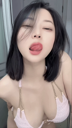 图片[23]深夜宿舍-仓鼠控的第二选择【无在线播放】快手顶流 小奶球 2025高能抖奶骚舞 会员福利岁末大合集【96V】【4.63G】深夜宿舍-仓鼠控的第二选择