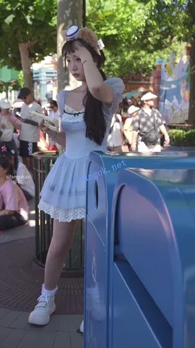 图片[2]深夜宿舍-仓鼠控的第二选择【无在线播放】(BC-AA-616)蓝色蕾丝裙小姐姐看表演..半透明内半蹲被前后CD【1V】【1.34G】深夜宿舍-仓鼠控的第二选择