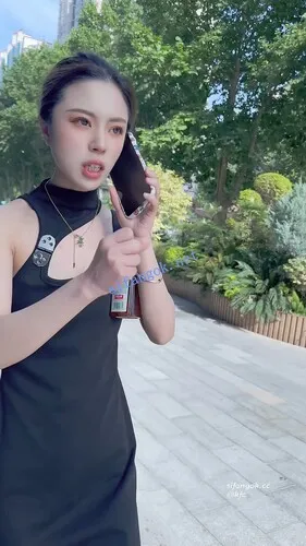 图片[1]深夜宿舍-仓鼠控的第二选择【无在线播放】【KFC】服装店店员持续CD第三部。中午下班和男友打电话被CD【1V】【241M】深夜宿舍-仓鼠控的第二选择