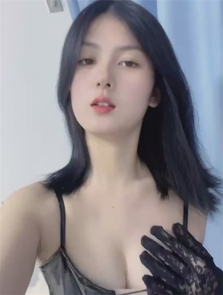 图片[6]深夜宿舍-仓鼠控的第二选择【无在线播放】❣️推荐❣️抖音极品嫩妹【月亮】初恋脸，极品奶子，奶头粉嫩，好漂亮的蝴蝶逼【21V】【1.71G】深夜宿舍-仓鼠控的第二选择