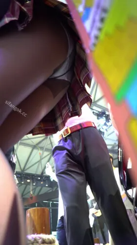 图片[4]深夜宿舍-仓鼠控的第二选择【无在线播放】【WaltzCD】华尔兹2024系列之13JK裙黑丝白内【1V】【1.15G】深夜宿舍-仓鼠控的第二选择