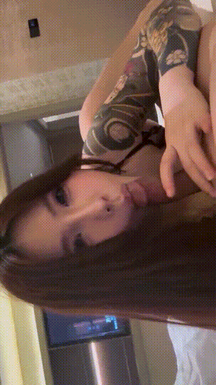 图片[1]深夜宿舍-仓鼠控的第二选择【无在线播放】推特炒面王超顶级巨乳翘臀花臂御姐不雅露脸私拍，和金主啪啪自慰无毛多水鲍鱼【24V】【268M】深夜宿舍-仓鼠控的第二选择